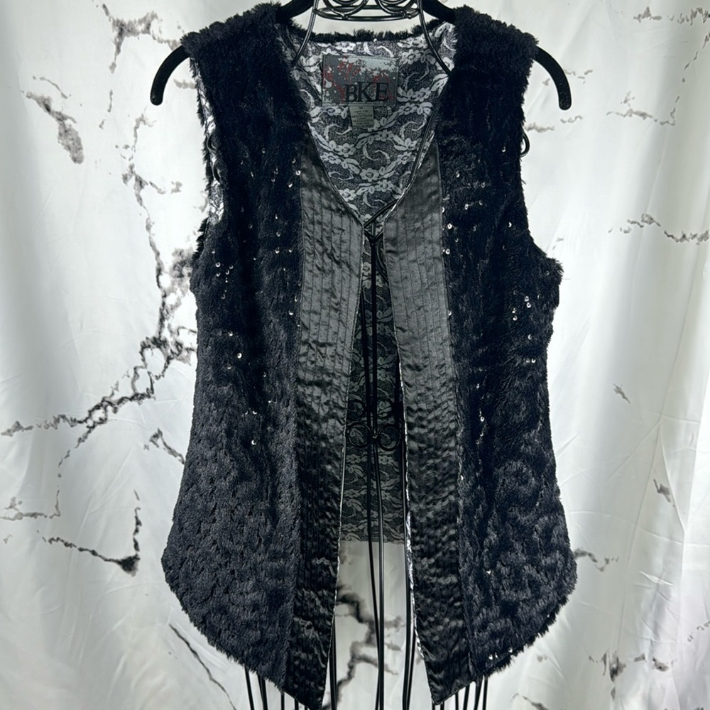 BKE Buckle Faux Fur Vest Sequins Satin Trimmed Open Front Lace Print Lining